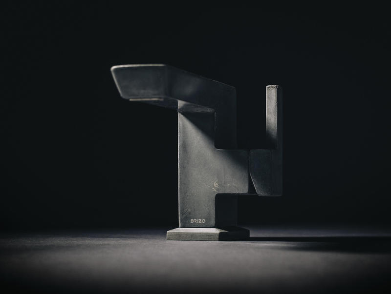 The Vettis Concrete Single-Handle Faucet