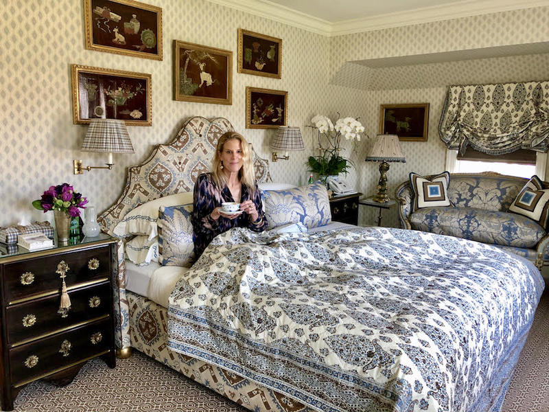 Susanna Salk in Alex Papachristidis's Hamptons house guest bedroom 