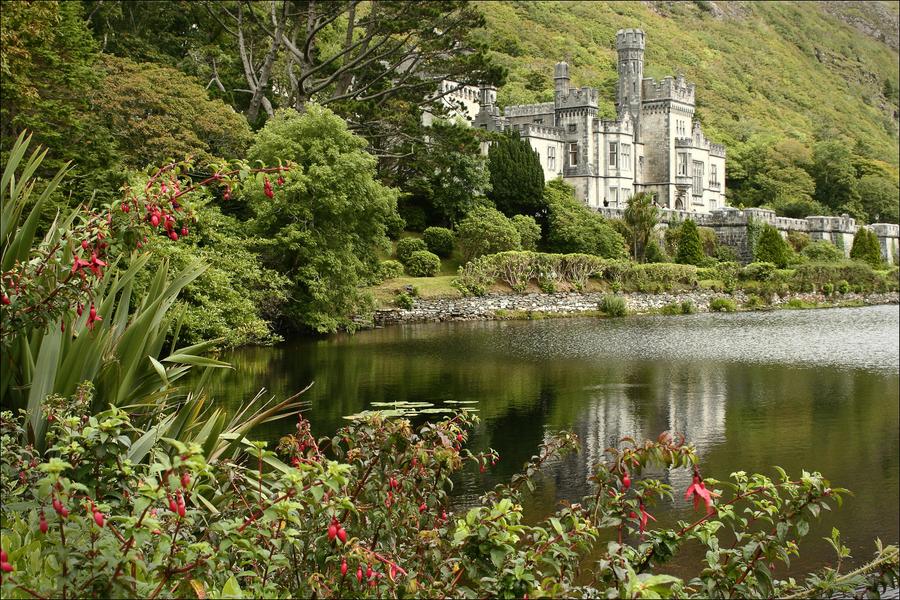 Kylemore Abbey in Western Ireland, a region where Jamie Lipson will study during his IKB fellowship.
