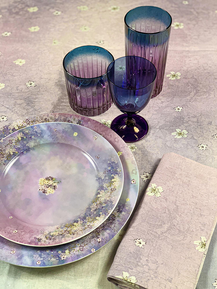 Artemest debuted a tabletop collection in collaboration with fashion designer Luisa Beccaria