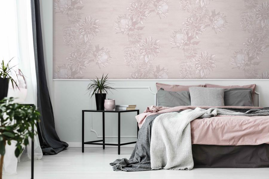 Six of the season’s most fetching floral wallcoverings