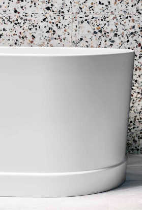 The Arcos bathtub by Waterworks