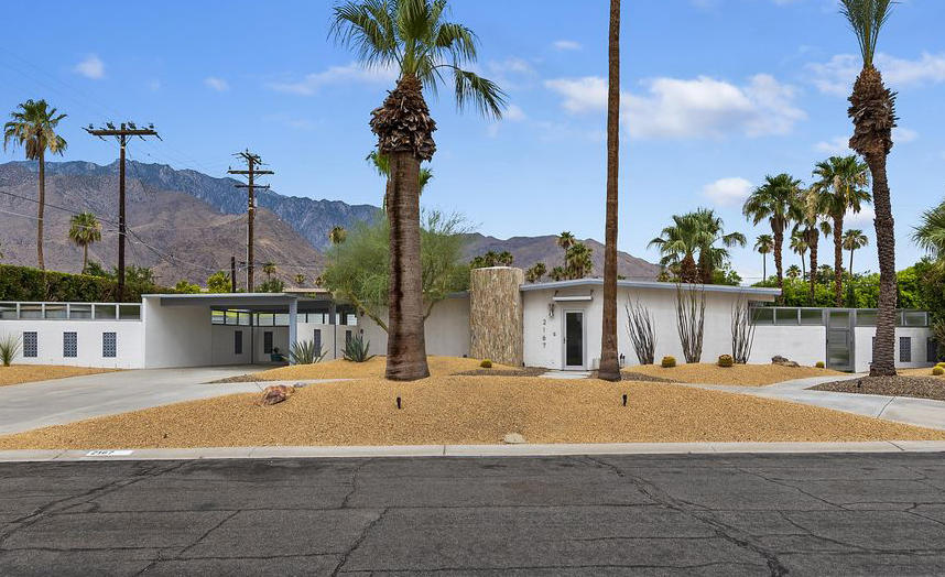 The house in Palm Springs that Dotolo and Gentry will turn into their first vacation rental