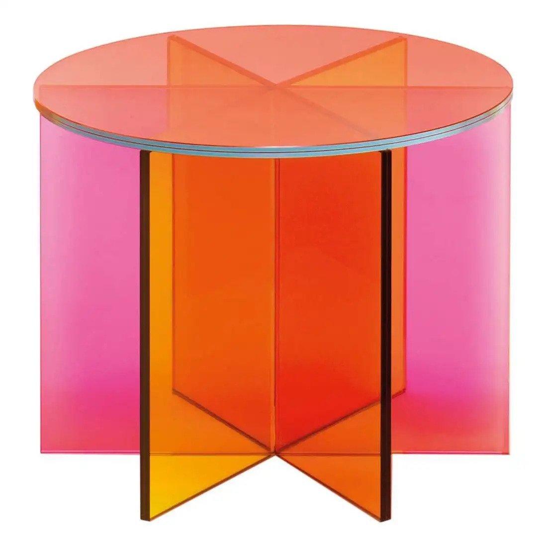Full transparency: 9 acrylic furniture pieces that will have you thinking clearly