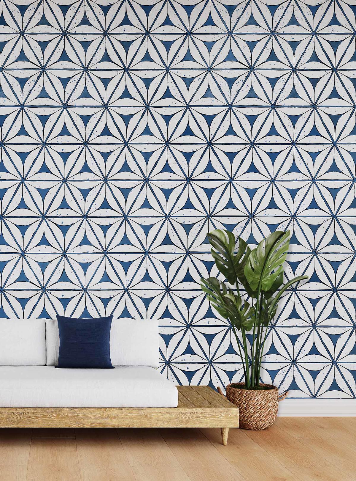 Basic geometry: 6 simple ways to integrate the triangle trend into a room