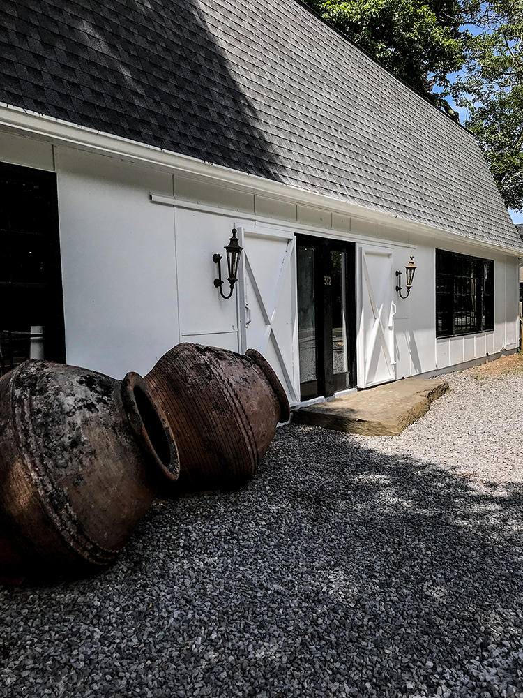 The exterior of del Piero's Hamptons store