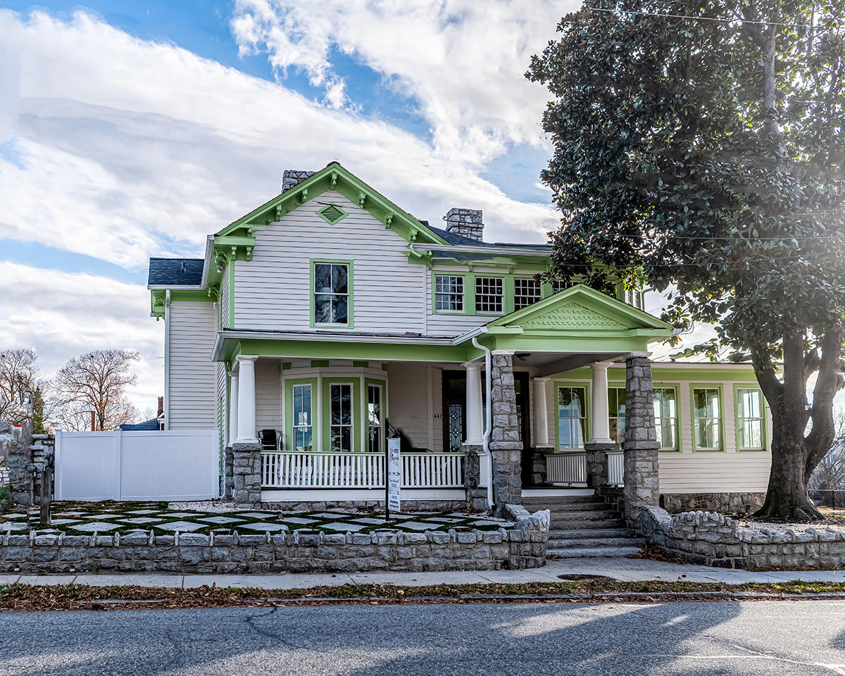 A Green Book hotel reopens