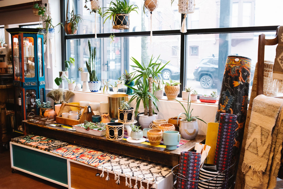 Why this Chicago store owner has a staging side hustle
