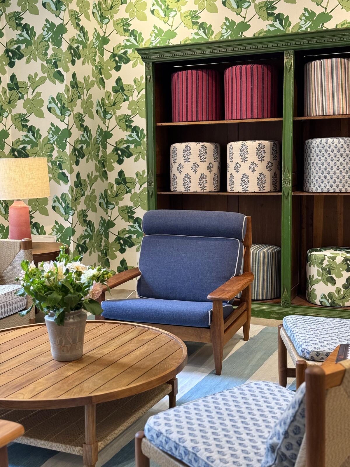 Peter Dunham opens first New York location, Janus et Cie unveils London flagship, and more