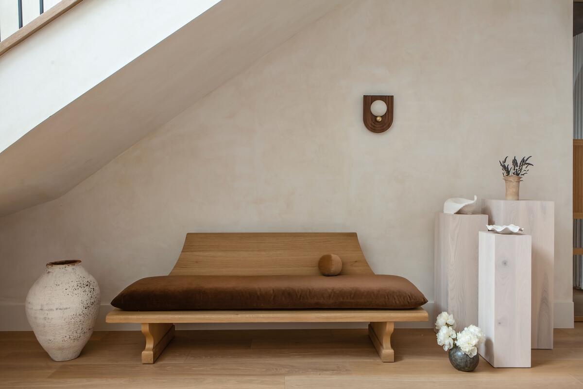 The Porto bench and Trento sconce by Le Maé by Lindye