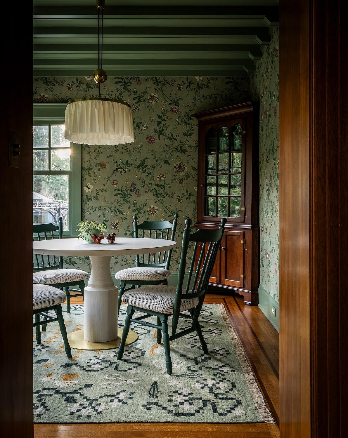De Gournay’s homage to Bunny Mellon, Nickey Kehoe collabs with House of Hackney, and more De Gournay’s homage to Bunny Mellon, Nickey Kehoe collabs with House of Hackney, and more