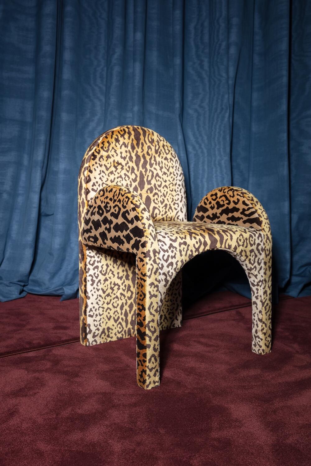 Zak+Fox’s new wallpaper line, Kelly Wearstler’s latest styles for Ann Sacks, and more