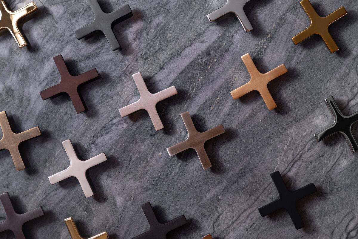 Fireclay Tile debuts in the bath category with colorful ceramic handles