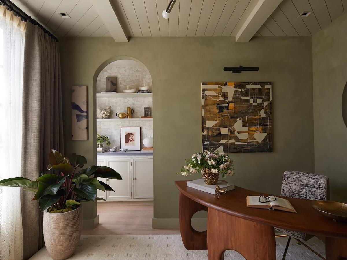 These color connoisseurs are crafting limewash and plaster paints for the modern age