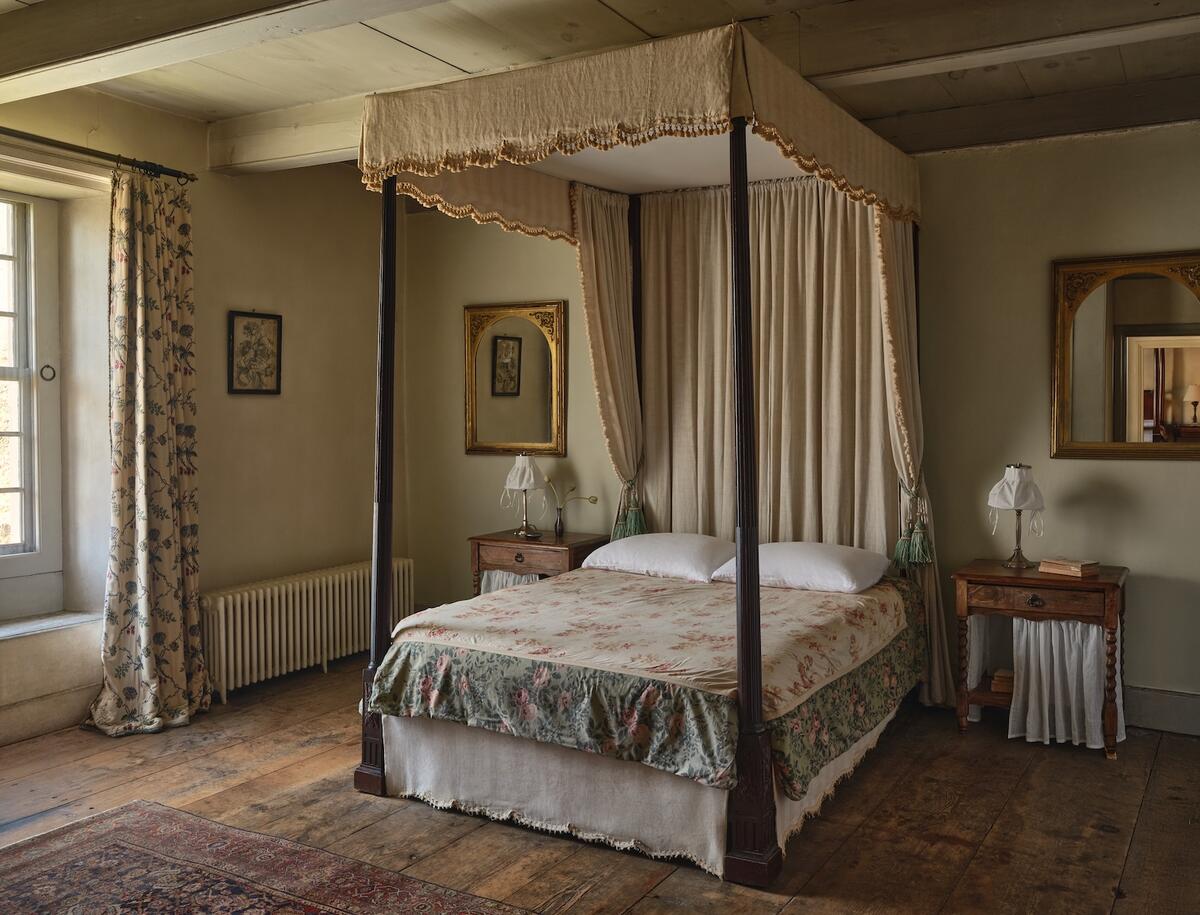 Must-see releases from Kelly Wearstler, Abner Henry x The Met, Jake Arnold for Everhem, and more