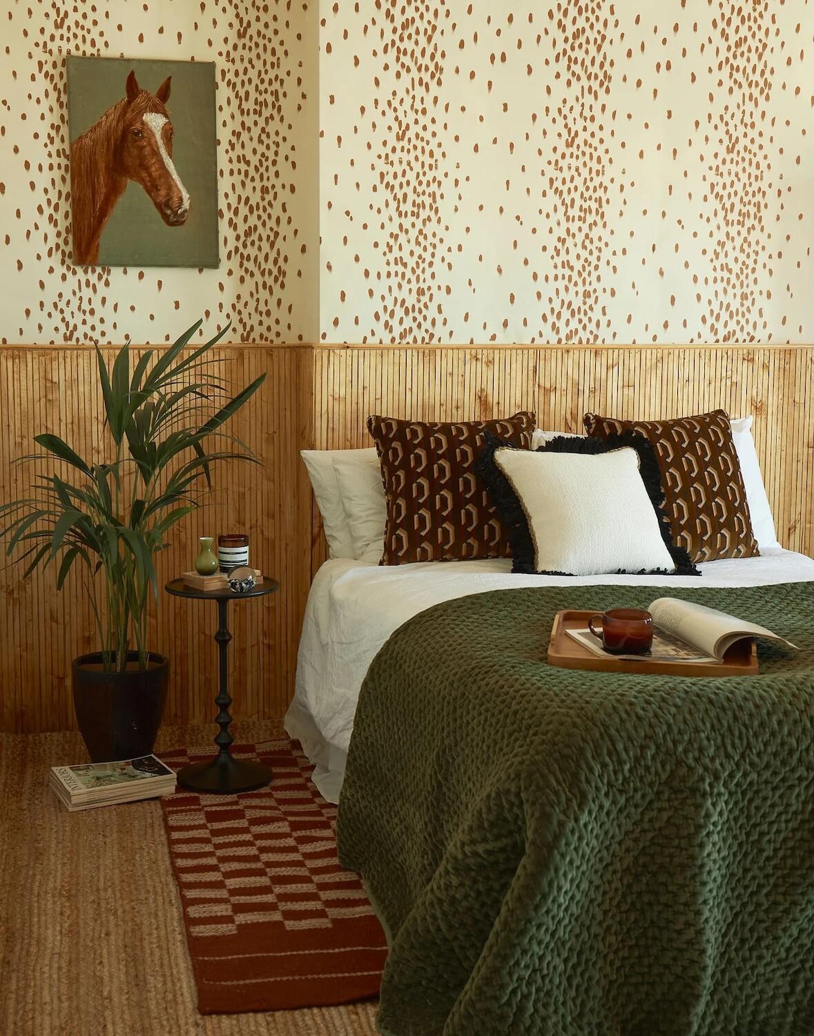 Courtesy of Milton & King