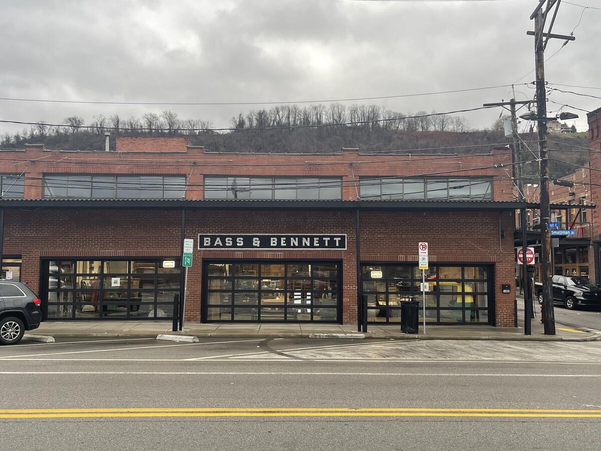 Why this Pittsburgh retailer produces style guides for his products