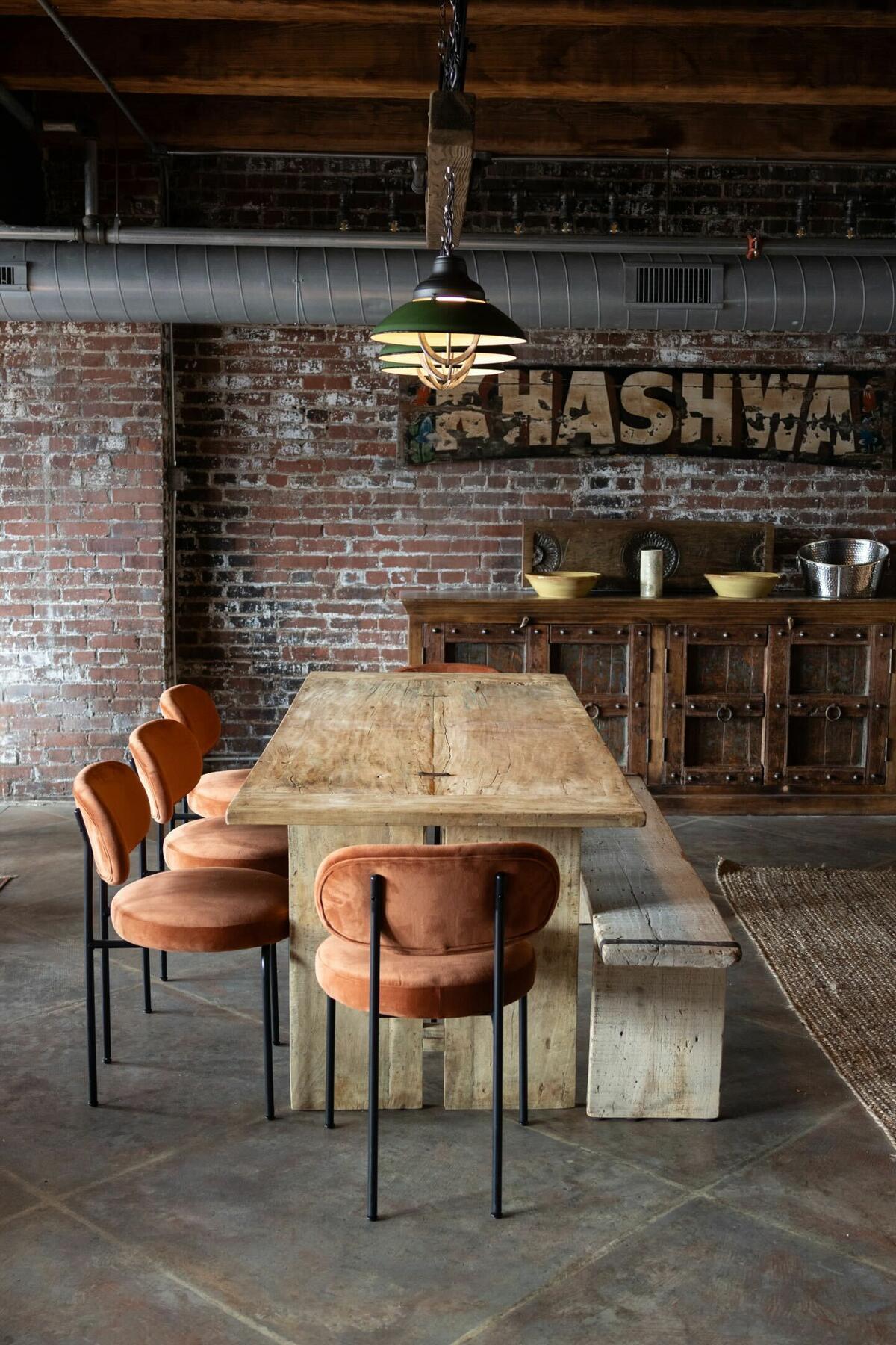 Why this Pittsburgh retailer produces style guides for his products
