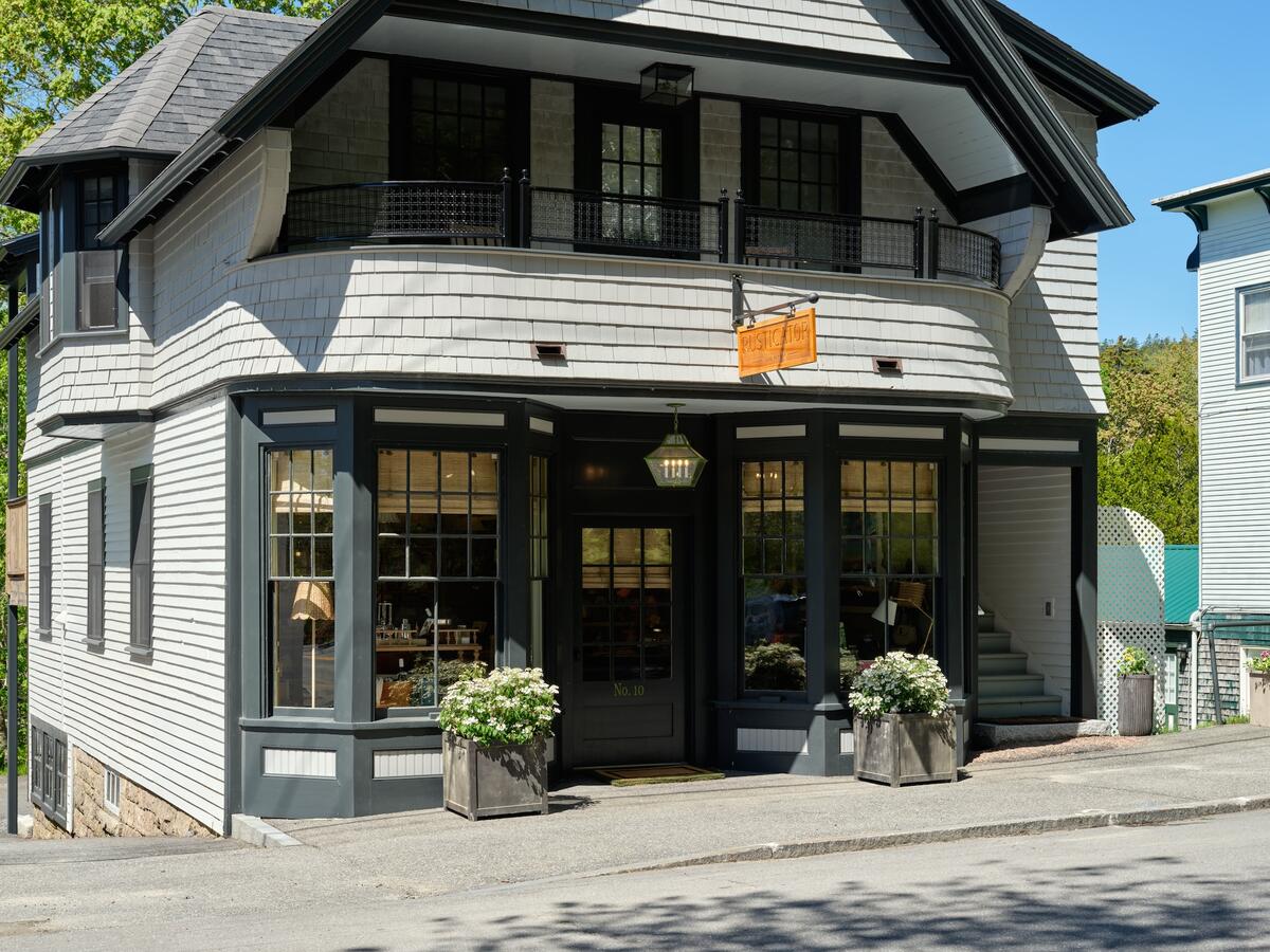 How this seasonal shop in Maine cultivates a year-round clientele