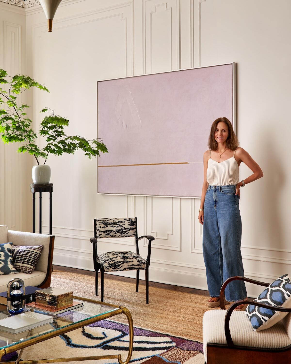 Janine Carendi MacMurray’s material medley of hand-knotted rugs, woven wallcoverings and limewash paint