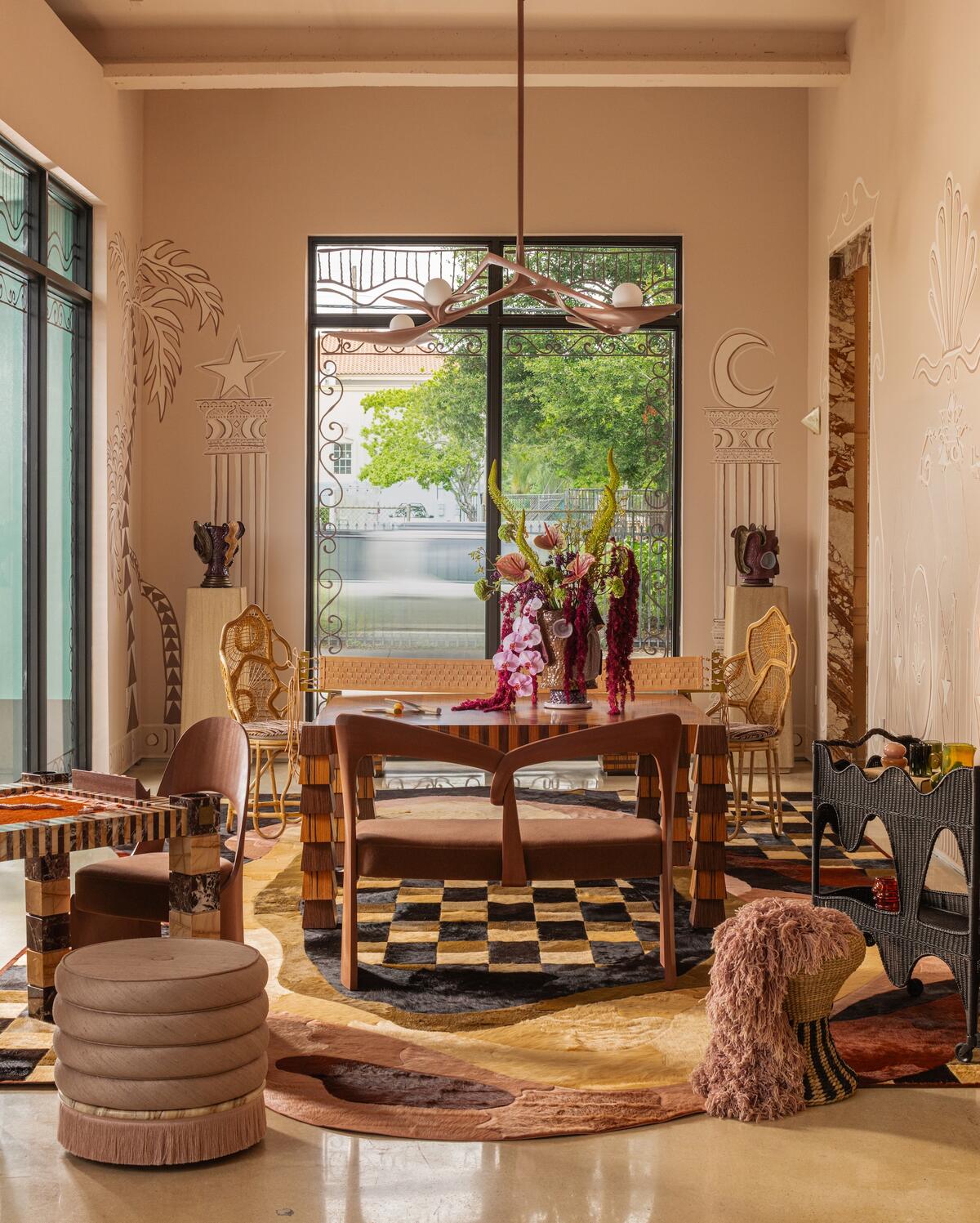 Moniomi Designs unveils Miami showroom, Aerin opens in East Hampton, and more