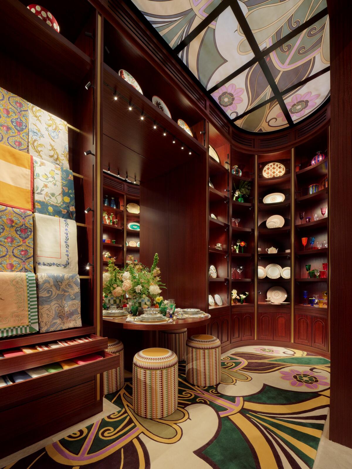 Moniomi Designs unveils Miami showroom, Aerin opens in East Hampton, and more
