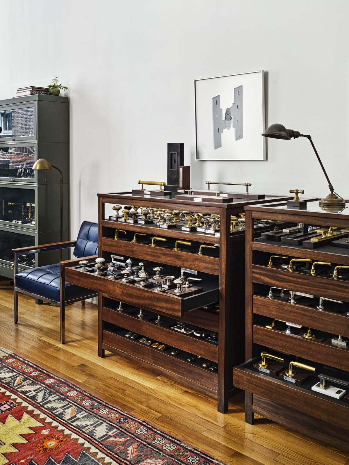 Lowe Hardware finds a new Manhattan neighborhood, Lalique opens in Osaka, and more