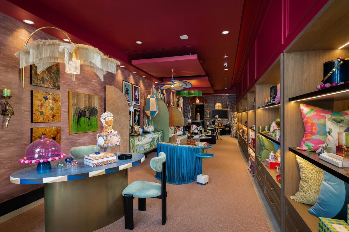 Lowe Hardware finds a new Manhattan neighborhood, Lalique opens in Osaka, and more