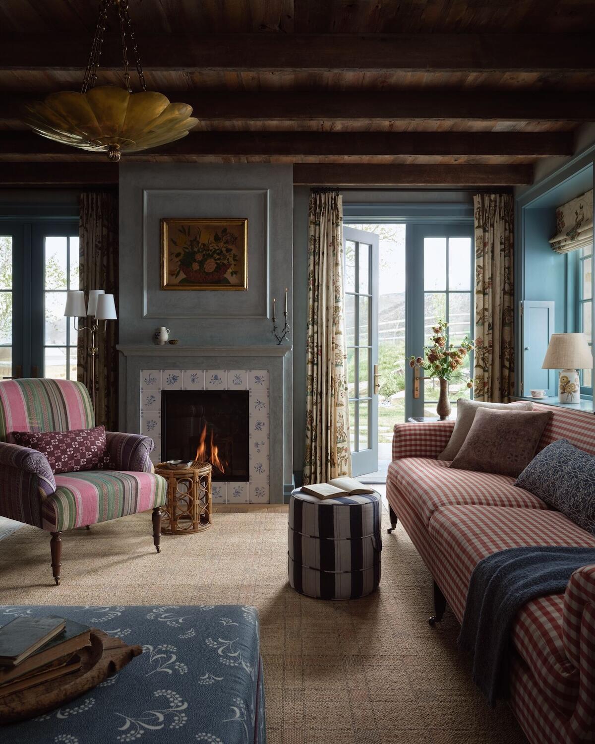 The Scarlett hand-knotted wool rug in Light Brown/Clay by Heidi Caillier for Joon Loloi