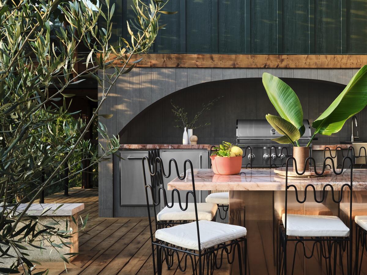How Mandy Cheng designed an outdoor kitchen fit for a fish fry