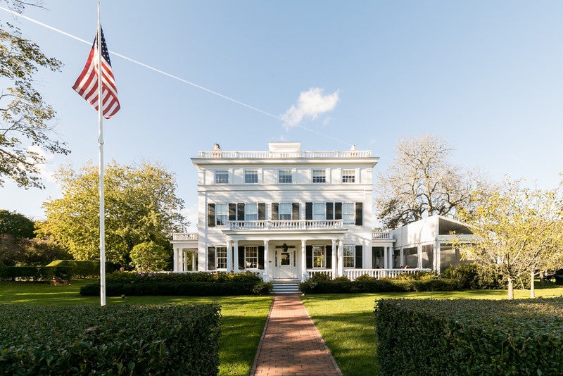 Topping Rose House