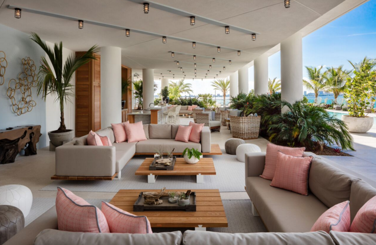 Beach Bar, designed by Thom Filicia; courtesy Biscayne Bay