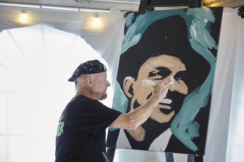 Dale Henry Paints Portrait of Frank Sinatra at ESQUIRE Launch Event; courtesy Fine Furniture Design