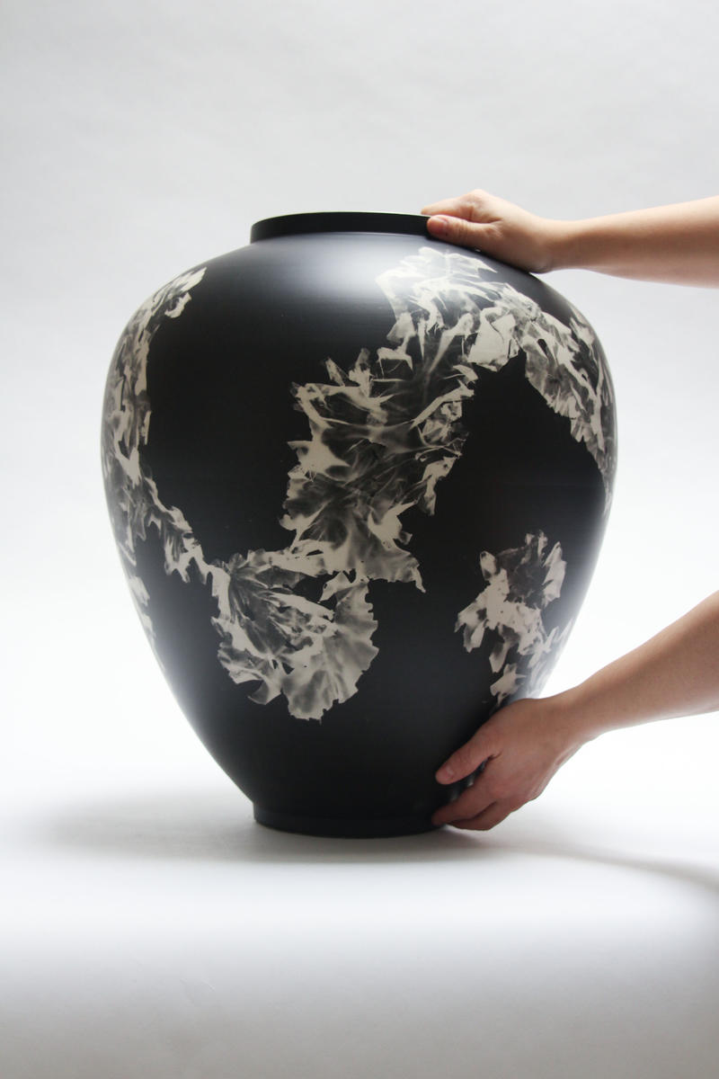 Silverware vase, 2015, UV print of a seaweed on porcelain ceramics, by Glithero