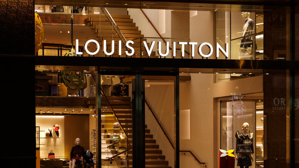 Louis Vuitton Outlet at Night, Shanghai, China Editorial Stock
