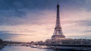 A view of the seine and et by chris karidis 339335 unsplash