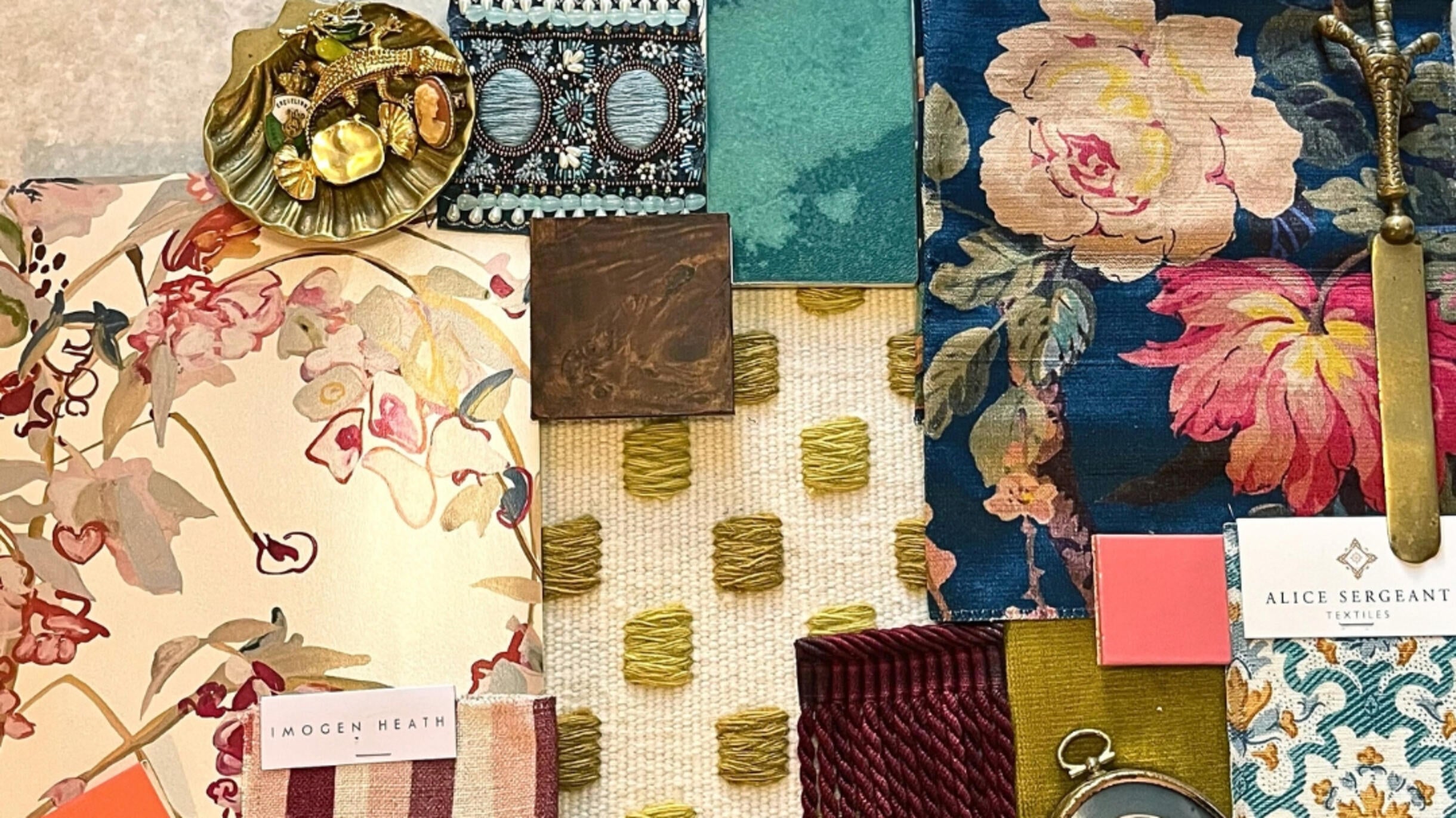 MGI_flatlay_unnumbered.jpg?