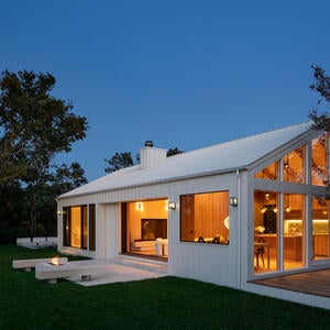 Exterior east hampton 7613