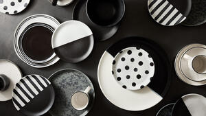 2509 hudsongrace dk plates horizontal 4504 9x16