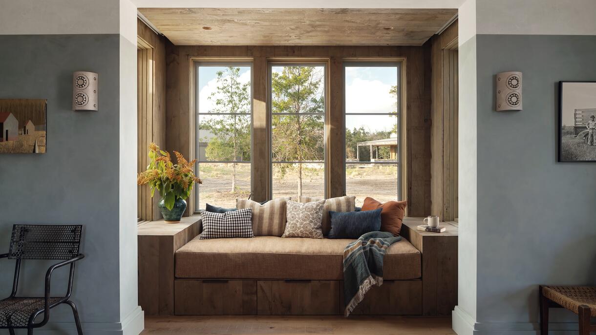 Prairie cottage double queen bedroom window seat credit chase daniel