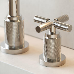 Bathroom 3 04 5k knurled handle