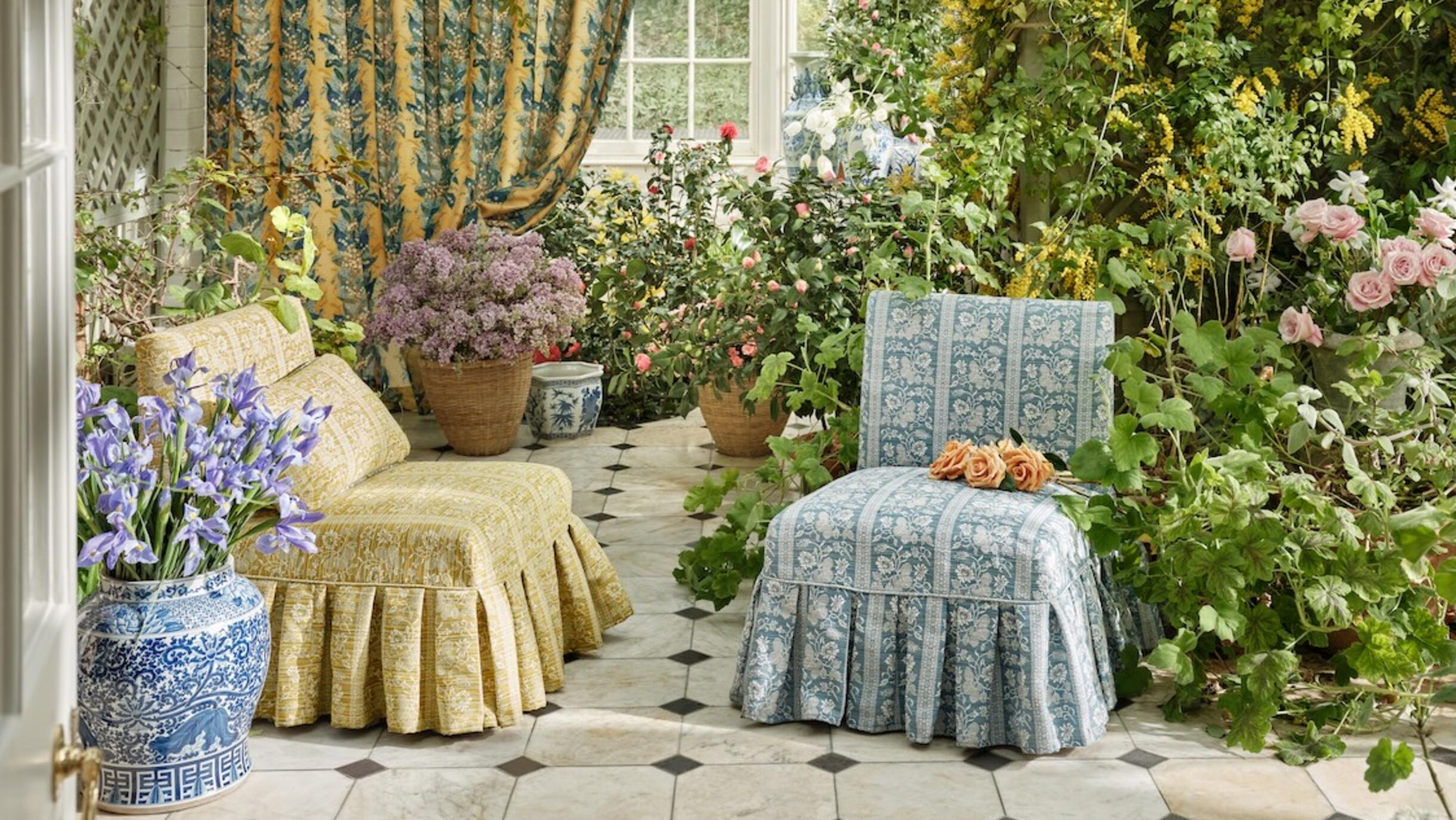 Garden party: 10 pieces to bring an outdoor entertaining area into bloom