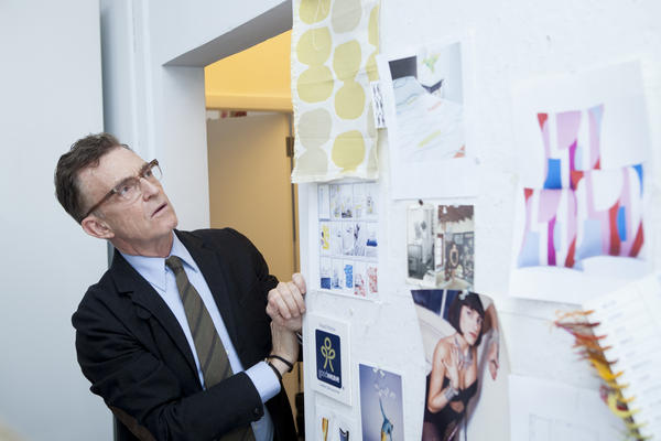Glenn Gissler takes a closer look at the inspiration board.