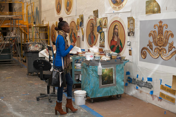 NYSID student Funke Ogunleye takes a closer look at the beautiful paintings in the studio.

