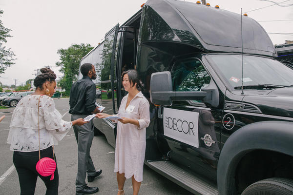 Elle Decor buses shuttled guests from home to home on the tour.