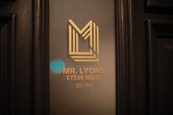 The designer dinner was held at renowned Palm Springs restaurant Mr. Lyons.
