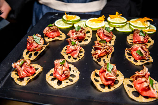 Guests enjoyed chef-prepared hors d’oeuvres.