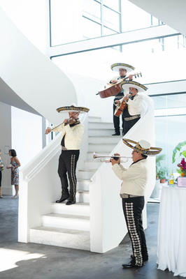 As an ode to the home’s Mexican neo-Mayan design theme, guests were welcomed by a mariachi band.