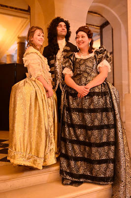 Actors dressed in period customs entertained guests.