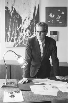 Barry Goralnick with the Davy Desk Lamp